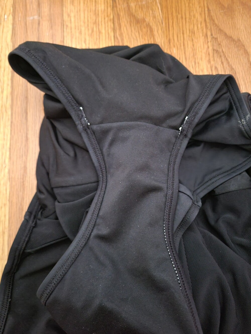 DKNY Women's Solid Black Ruffle Plunge One Piece Swimsuit Sz L Adjustable Beach - Picture 11 of 11